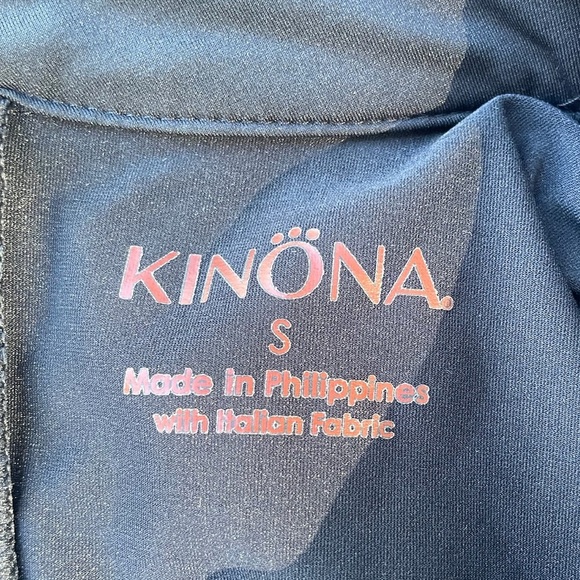 Kinona "Winter Blues" long sleeve back-zip top - size S - Picture 4 of 4